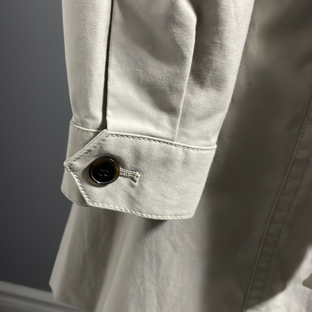 Jacob Beige Trench Coat with Belt - Picture 4 of 9